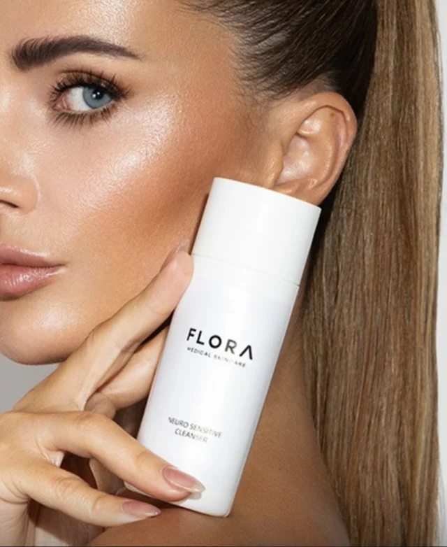 ✨ Hast du schon von der Geheimwaffe für strahlende Haut gehört? ✨ 

Unser Medical Grade Retinal Serum ist der Schlüssel zu einem jugendlichen Teint! 🌟 Dieses hochwirksame Serum stimuliert die Hautregeneration, reduziert feine Linien und verbessert das Hautbild – für ein strahlendes Aussehen, das jeder bewundert! 💖

Jetzt in unserem Onlineshop erhältlich! Gönn dir das Beste für deine Haut und erlebe den Unterschied selbst. 🛍️✨

Bist du bereit für deine Hautreise? Lass uns in den Kommentaren wissen, was du dir von deiner Hautpflege erhoffst! 👇💬

#RetinalSerum #Hautpflege #OnlineShop