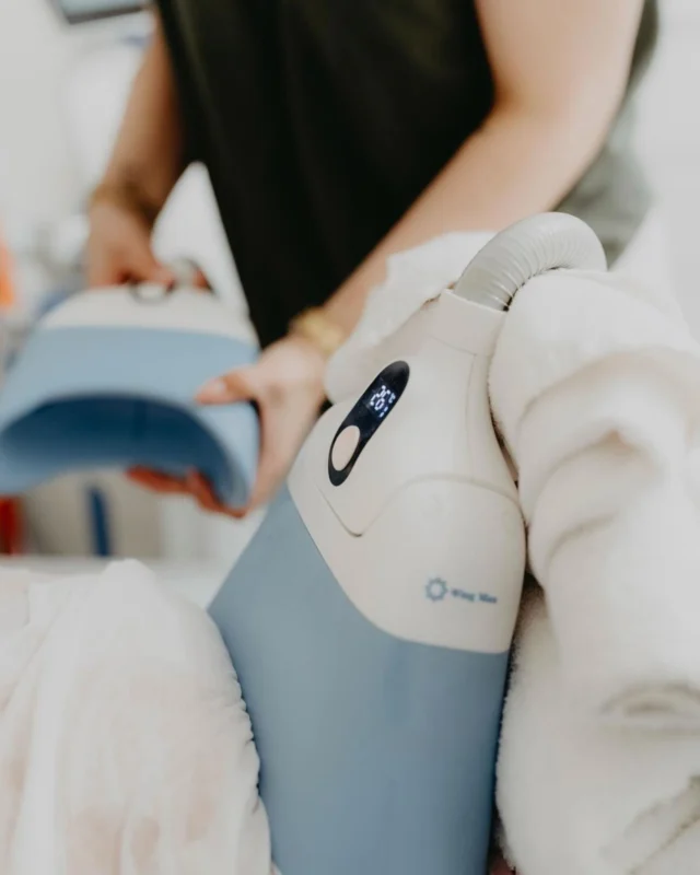 Bist du bereit, dein Wunschgewicht zu erreichen? 🌟 Kryolipolyse könnte der Schlüssel zu deinem Traumkörper sein! Diese innovative Methode zur Fettreduzierung nutzt Kälte, um Fettzellen gezielt zu zerstören, ohne dabei das umliegende Gewebe zu schädigen. ❄️💪 #Lüneburg 

📌📌📌📌Kombination dazu EM Shape X 📌📌📌📌

Bist du bereit, deinen Körper auf das nächste Level zu bringen? 💪✨ EMShape X ist die revolutionäre Behandlung, die dir hilft, Muskeln aufzubauen und gleichzeitig Fett zu reduzieren – ganz ohne Fitnessstudio! 🔥

Mit hochintensiven elektromagnetischen Impulsen stimuliert EM Shape X deine Muskeln, fördert deren Wachstum und sorgt für sichtbar straffere Konturen. Ideal für alle, die schnelle Ergebnisse sehen wollen! 💥

Hast du Fragen zu EM Shape X  oder möchtest du mehr darüber erfahren? Lass es uns in den Kommentaren wissen! 👇Lüneburg 

#EMSCULPT #Muskelaufbau #FitnessRevolution

In Lüneburg gibt es mittlerweile viele Möglichkeiten, diese Behandlung auszuprobieren. Wenn du mehr über die Vorteile und die Abläufe erfahren möchtest, lass es uns wissen! 💬✨

Hast du schon Erfahrungen mit Kryolipolyse gemacht? Teile deine Gedanken in den Kommentaren! 👇

#Kryolipolyse #Lüneburg #fettabbau